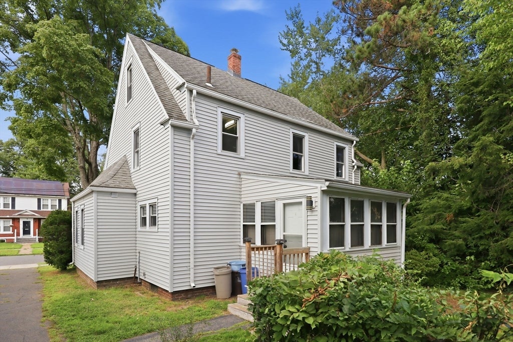 43 Eddywood St, Springfield, MA Photo #24