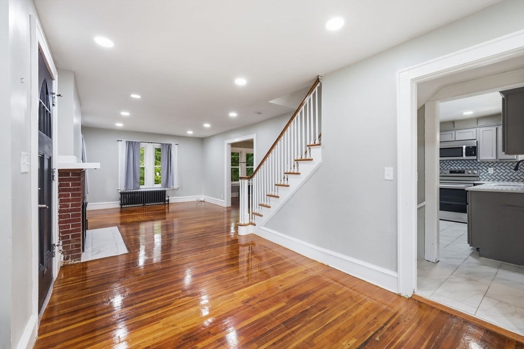 43 Eddywood St, Springfield, MA Photo #12