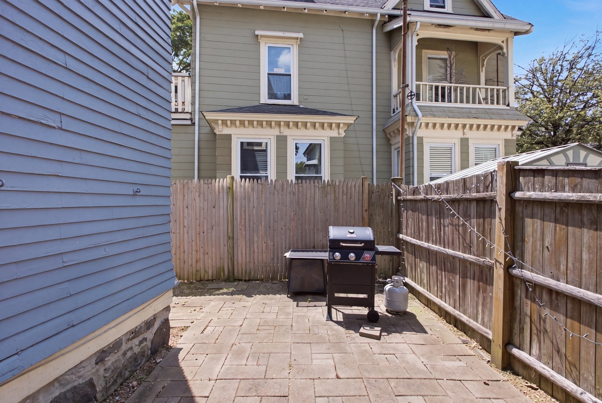 199 E Cottage St 1