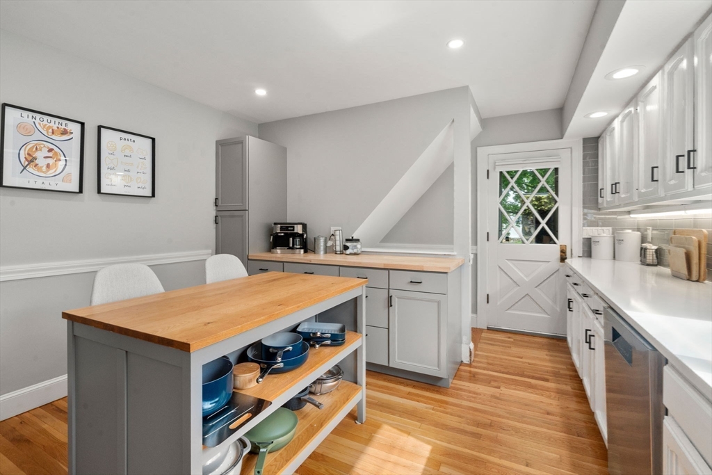9 Dunton Rd #9, Watertown, MA Photo #14