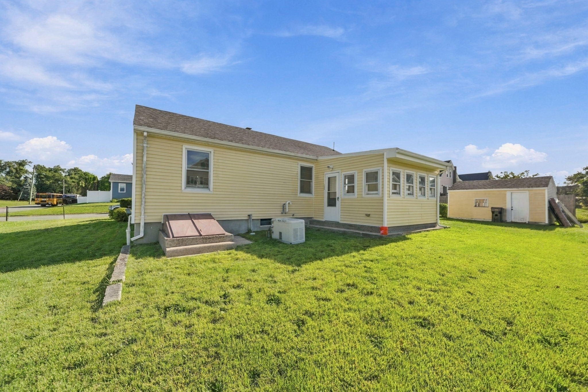 26 Gorham St, Dartmouth, MA, 26 Gorham St, Dartmouth, MA Photo #24