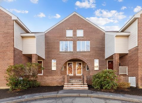 6 Mayfair Ct 6 Ipswich MA 01938