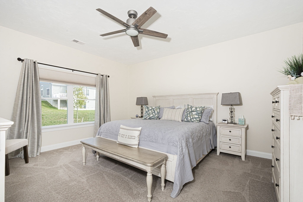 Millbury, Massachusetts 01527, United States, 2 Bedrooms Bedrooms, ,2 BathroomsBathrooms,Residential,Active,210356