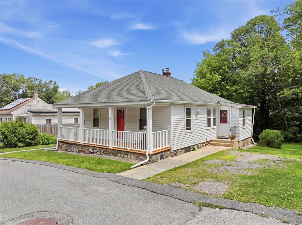 161 Boyd St, Leicester, MA, 161 Boyd St, Leicester, MA Photo #2