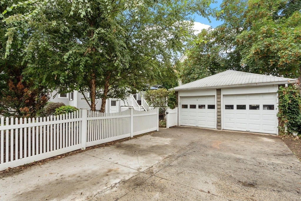 621 High St, Medford, MA Photo #27