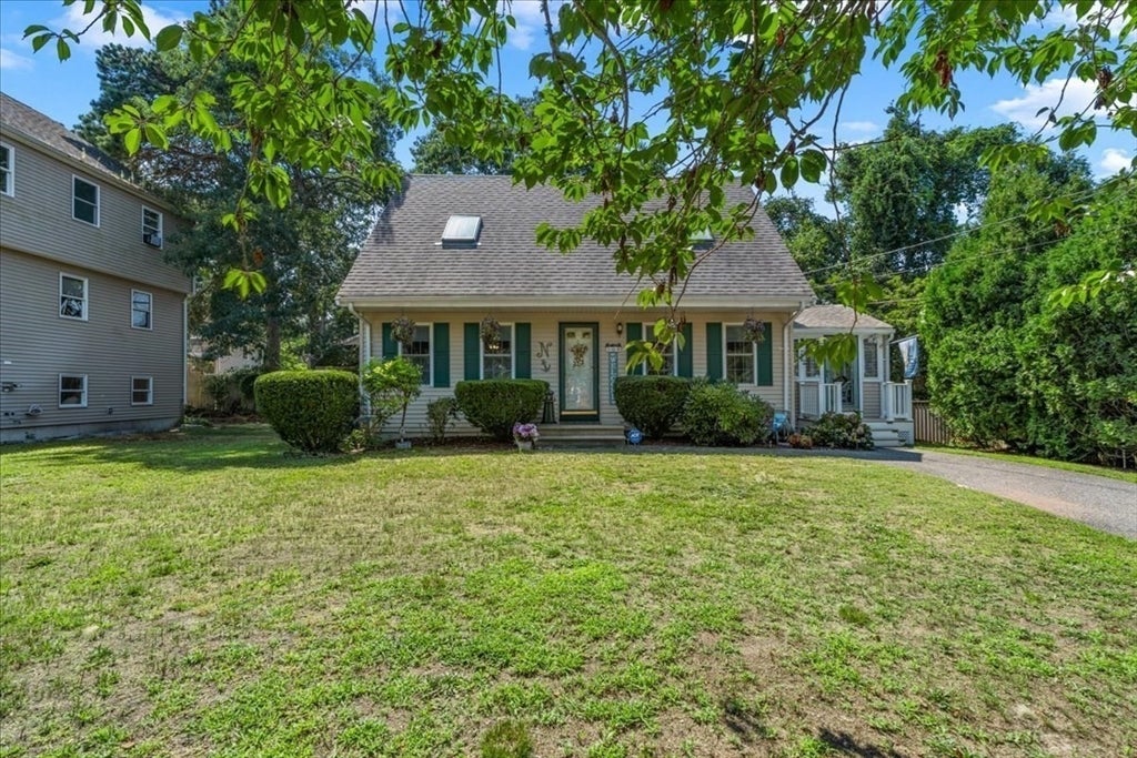 108 Wareham Lake Shore Dr, Wareham, MA, 108 Wareham Lake Shore Dr, Wareham, MA Photo #3