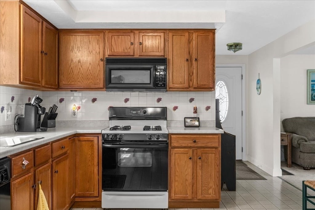 108 Wareham Lake Shore Dr, Wareham, MA, 108 Wareham Lake Shore Dr, Wareham, MA Photo #17