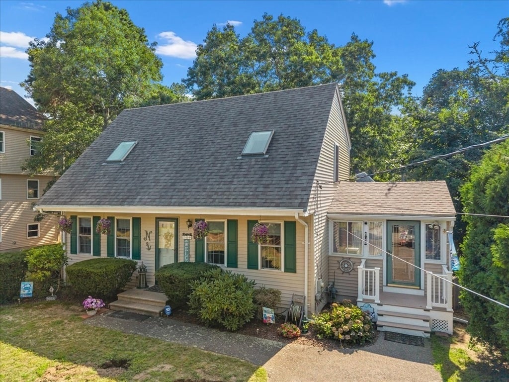 108 Wareham Lake Shore Dr, Wareham, MA, 108 Wareham Lake Shore Dr, Wareham, MA Photo #2