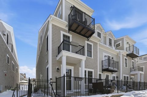 25 Howland St 2 Plymouth MA 02360