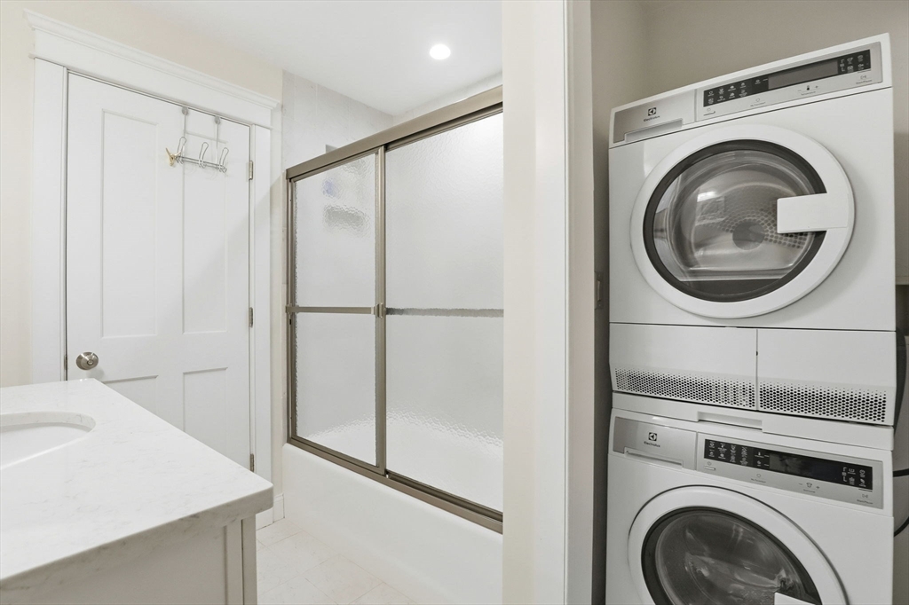 25 Howland St #2, Plymouth, MA Photo #25
