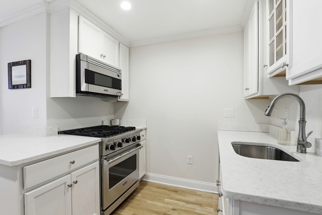 25 Howland St #2, Plymouth, MA Photo #10