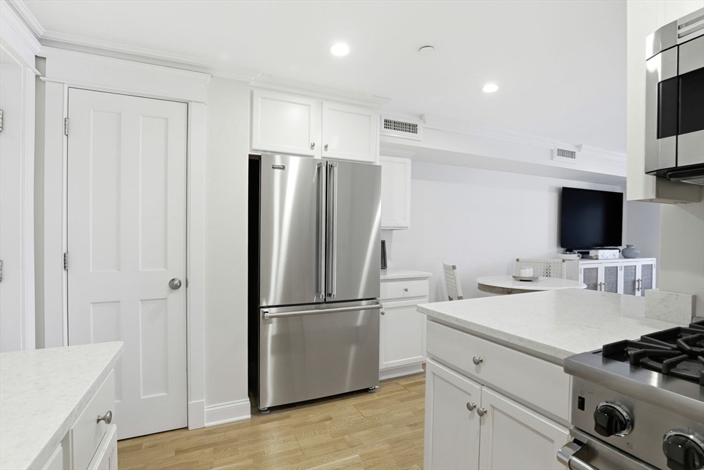 25 Howland St #2, Plymouth, MA Photo #11