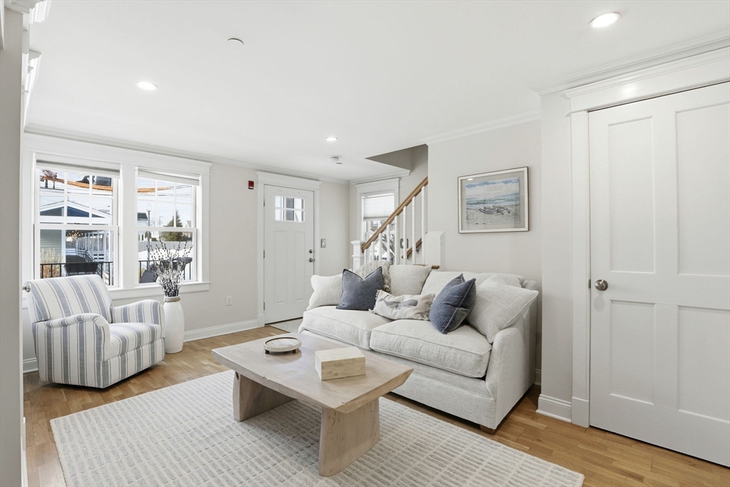 25 Howland St #2, Plymouth, MA Photo #6