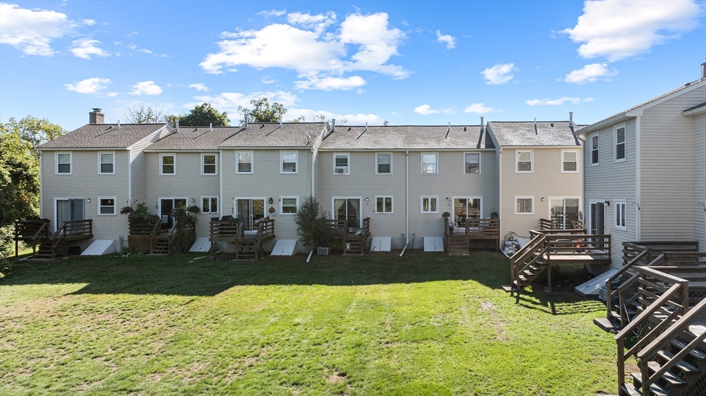 706 Ocean Meadows 706