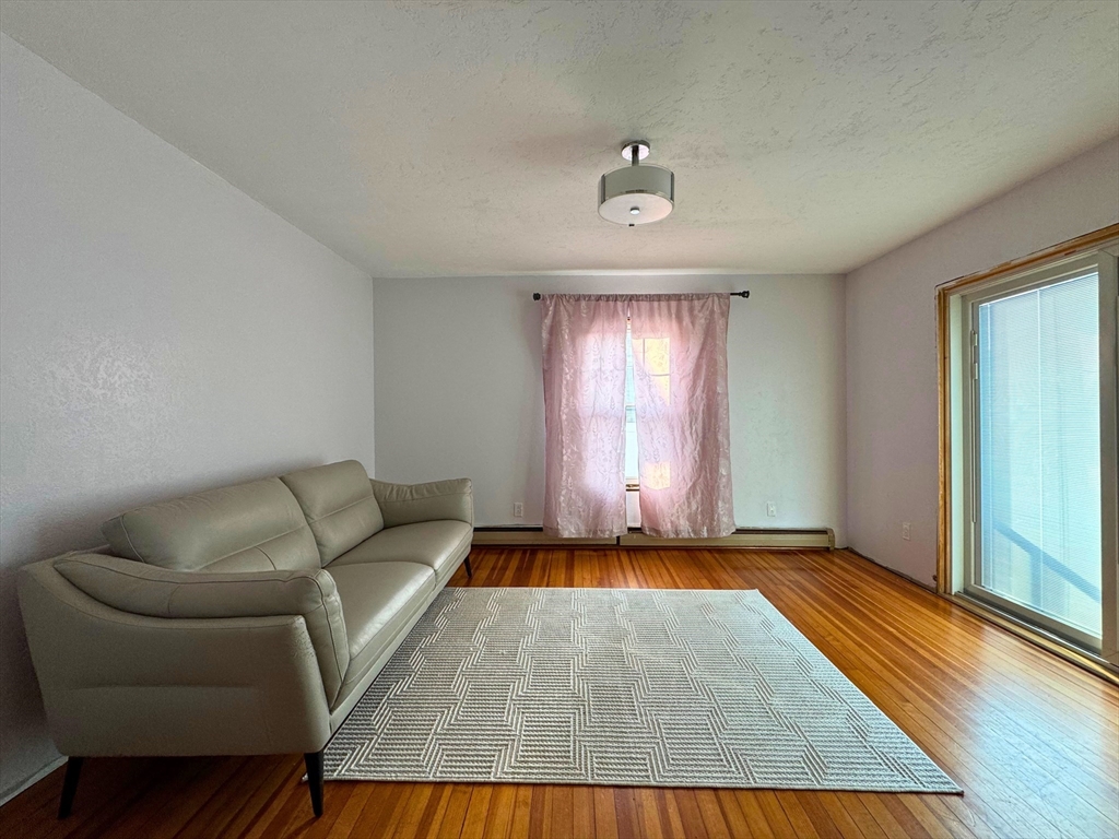 32 Marble Ave