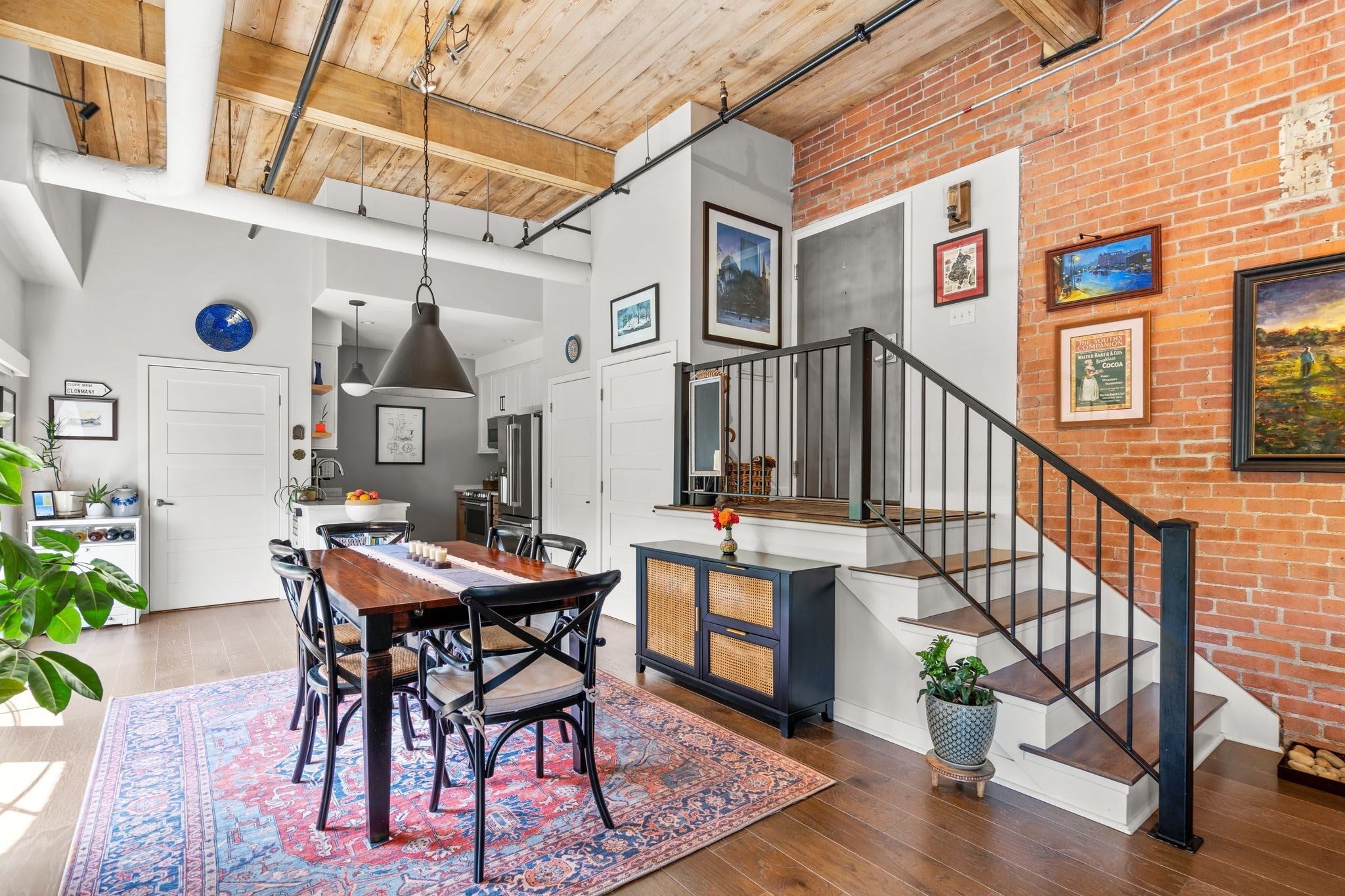 1255 Adams St WM205