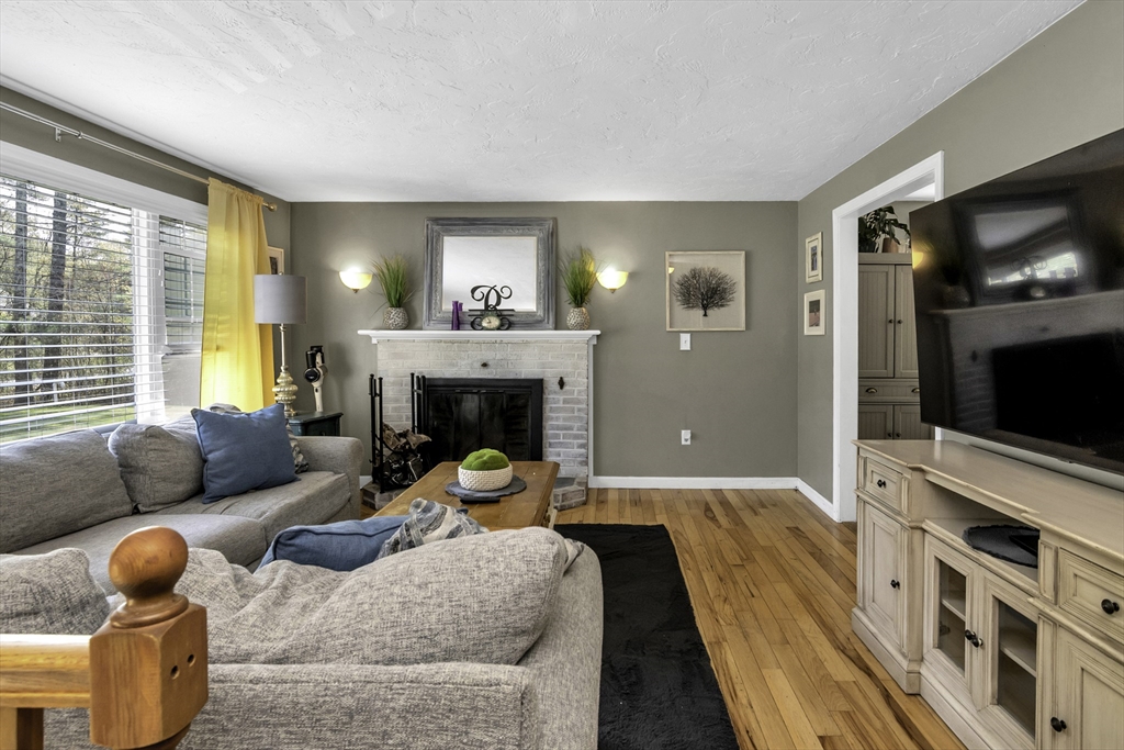 5 Morrisey Dr