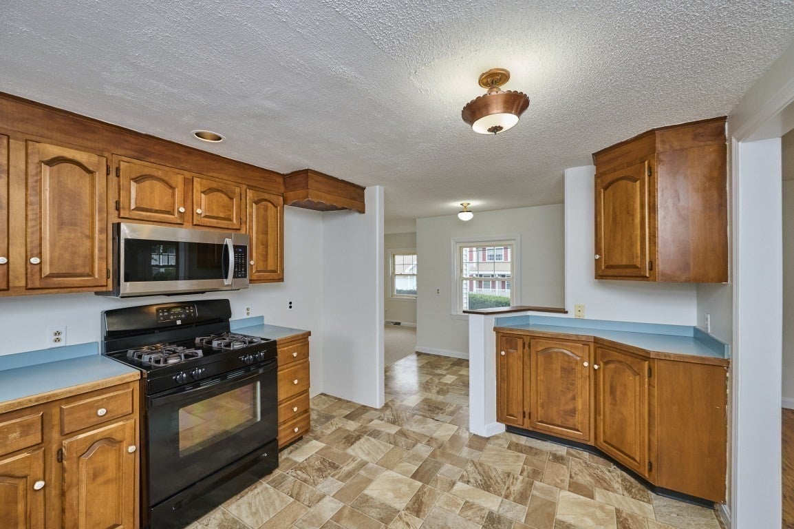7 Lovett St, Salem, MA, 7 Lovett St, Salem, MA Photo #8