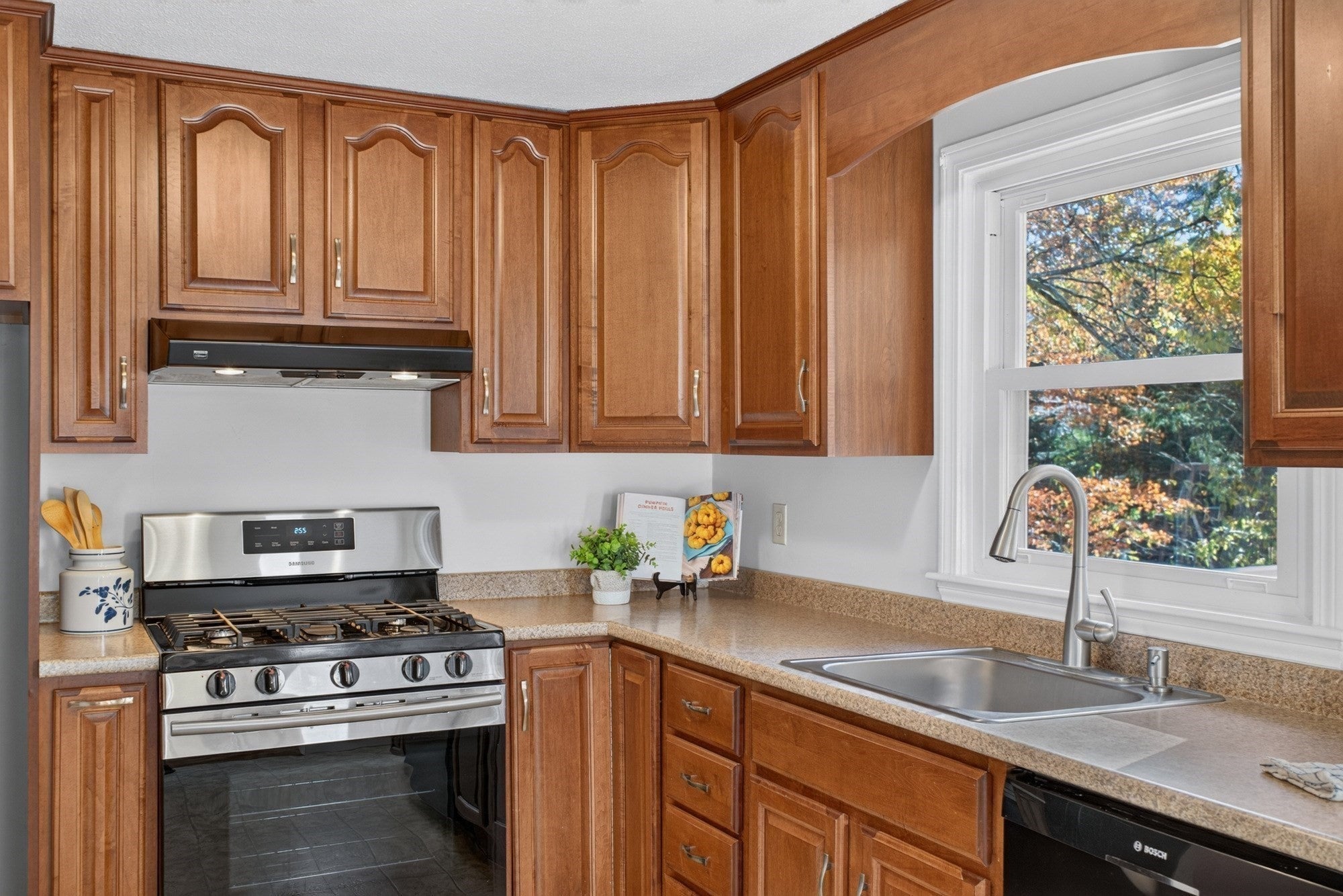 6 Brant Lane, Littleton, MA, 6 Brant Lane, Littleton, MA Photo #5