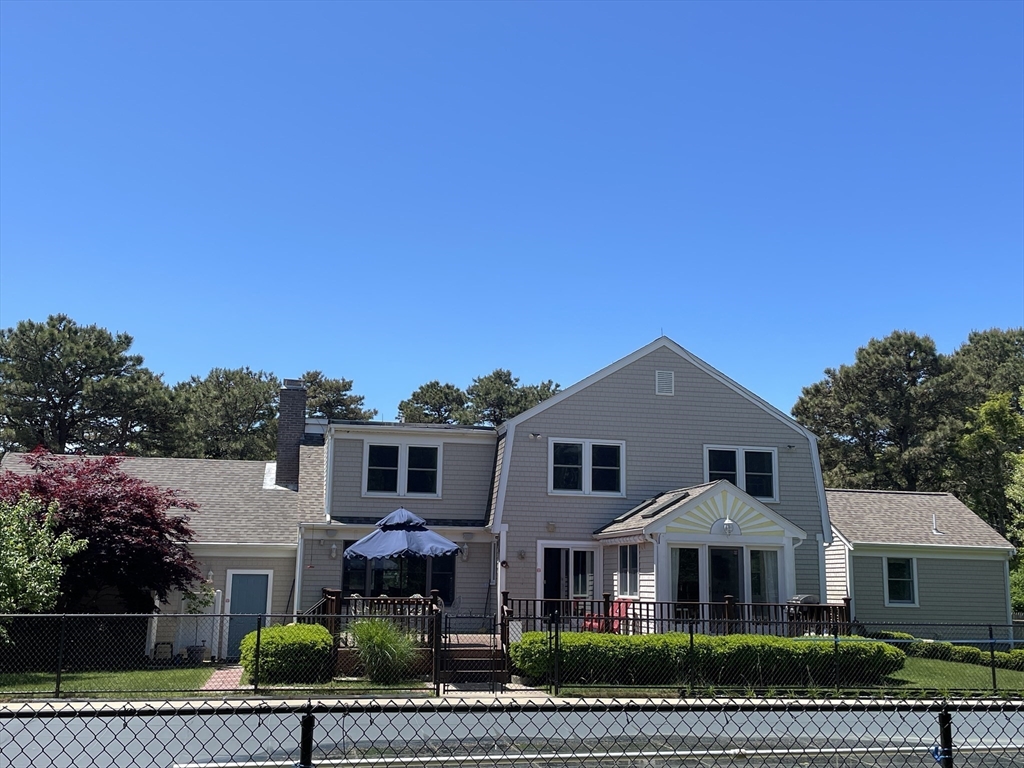 14 Heritages Drive
