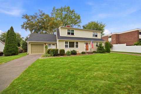 Photo of 25 Saint Anthony St, Chicopee, MA 01013 (MLS # 73587054)