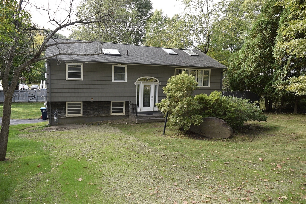 157 Floral St