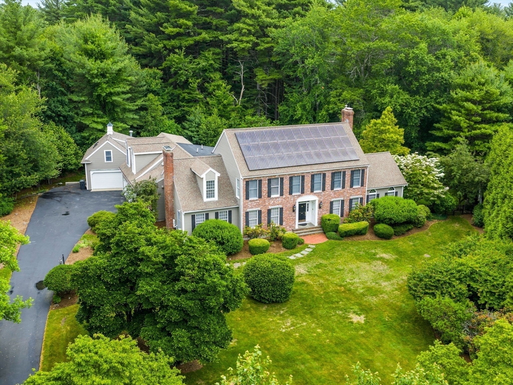 18 Old Colony Dr