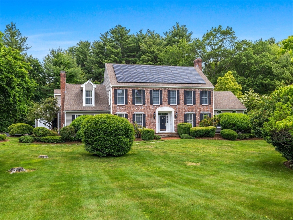 18 Old Colony Dr