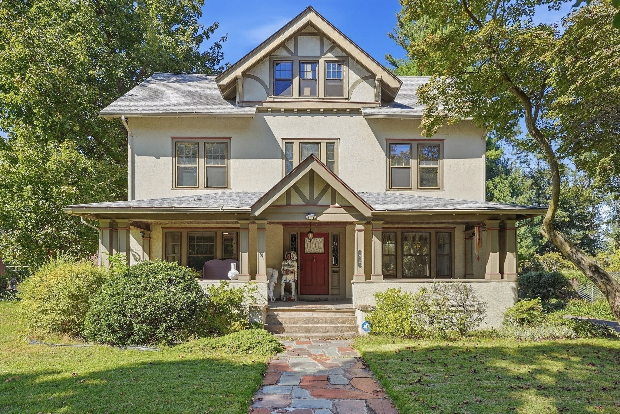98 Bellevue Ave, Springfield, MA, 98 Bellevue Ave, Springfield, MA Photo #1