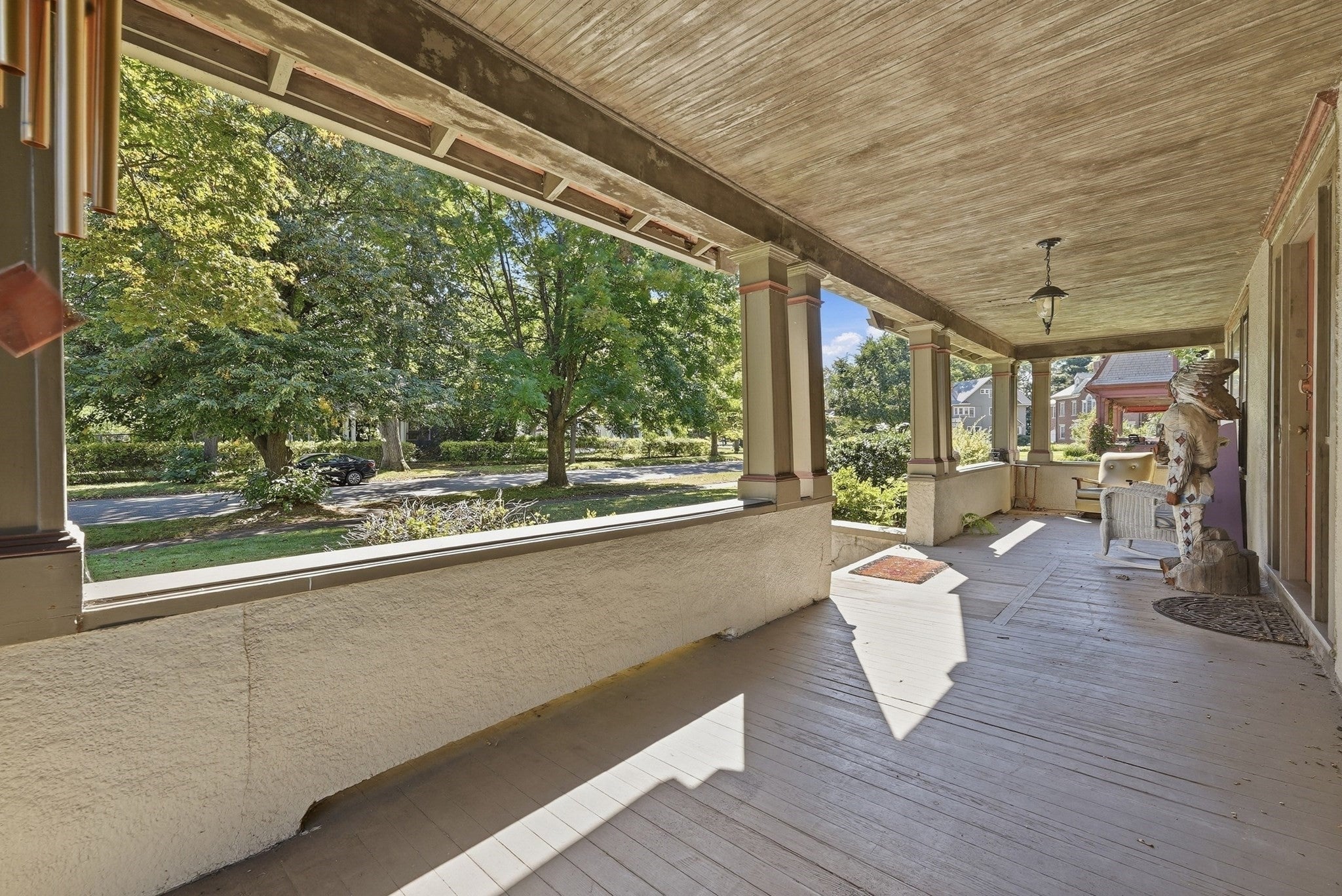 98 Bellevue Ave