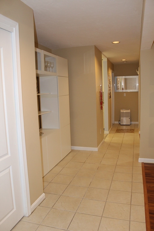 75 Huntoon Memorial Hwy 1-2