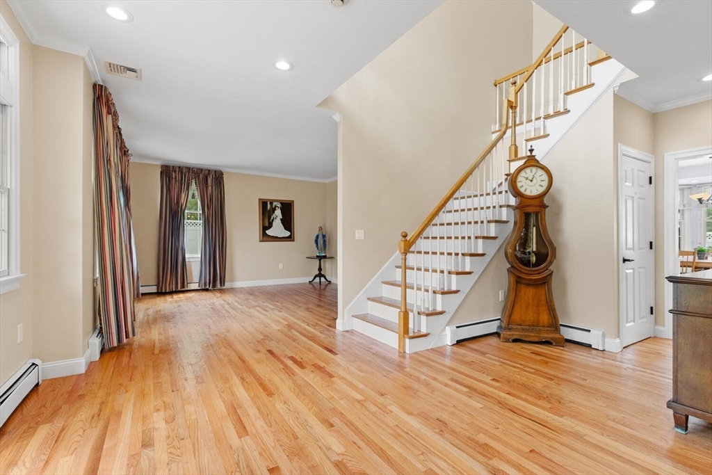 4 Mcdonald Farm Rd