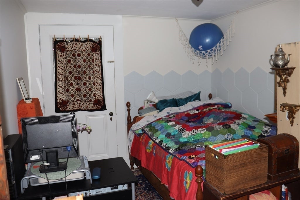 234 Elm St, Northampton, MA, 234 Elm St, Northampton, MA Photo #20