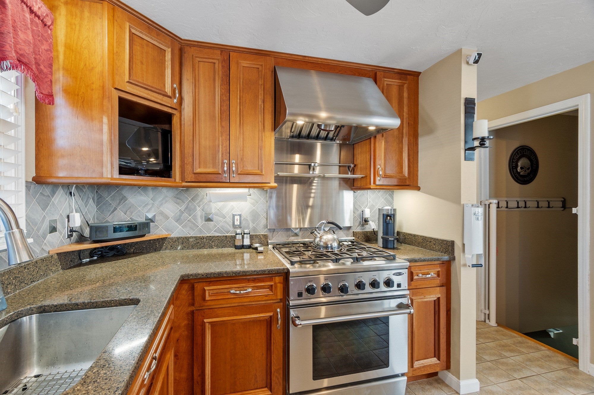 10 Water St, Dracut, MA, 10 Water St, Dracut, MA Photo #10