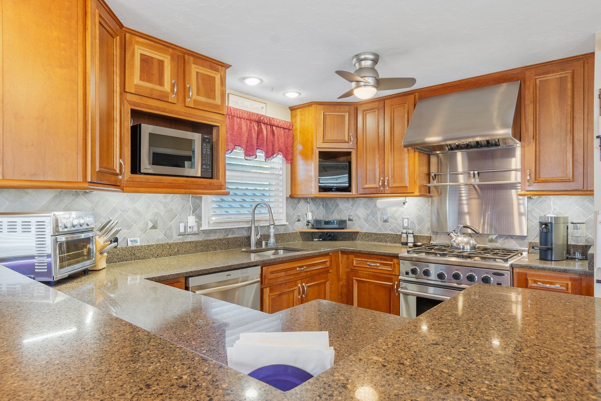 10 Water St, Dracut, MA, 10 Water St, Dracut, MA Photo #13