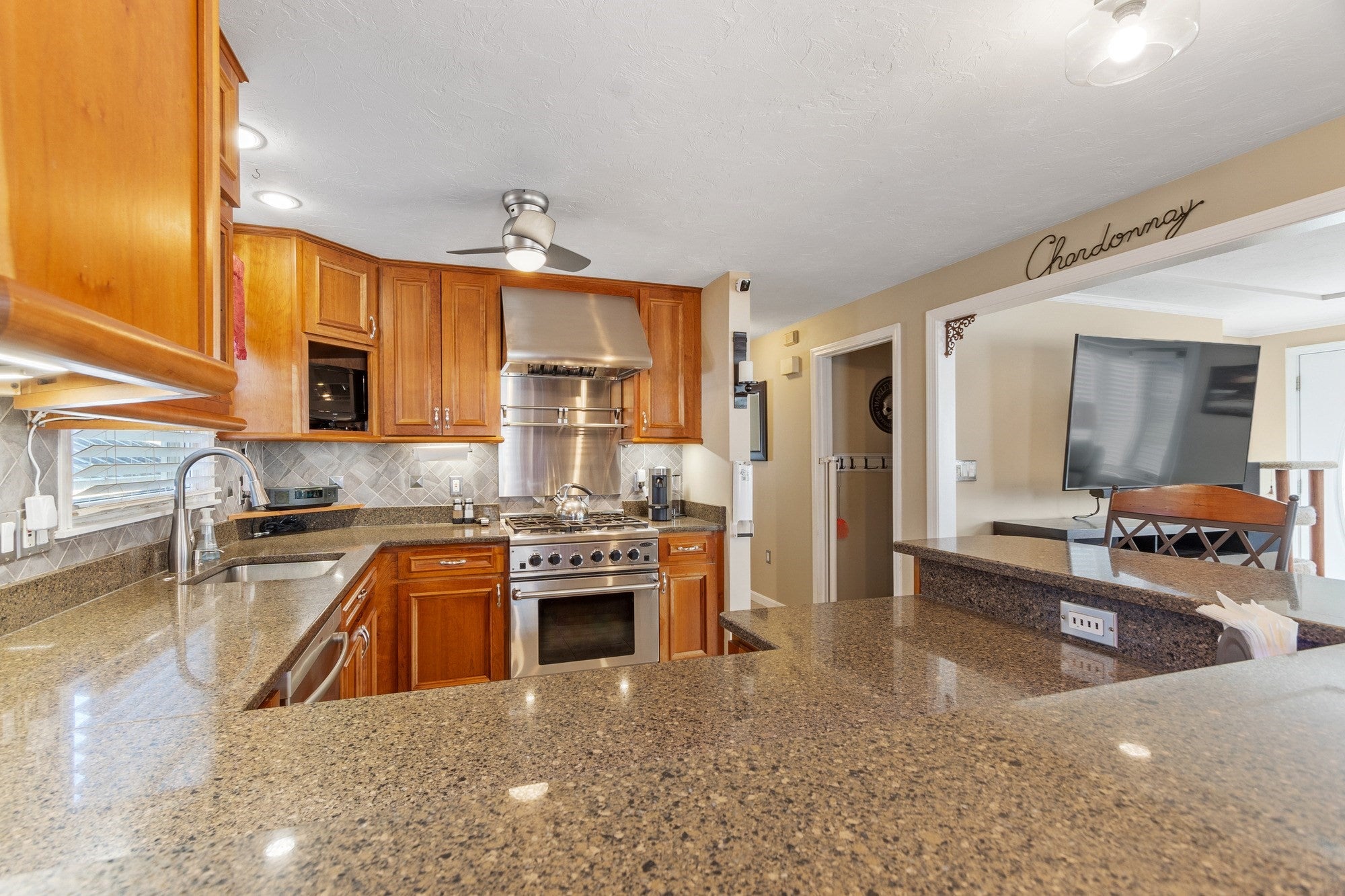 10 Water St, Dracut, MA, 10 Water St, Dracut, MA Photo #14