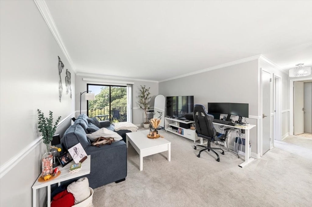 1321 Worcester Road #505, Framingham, MA, 1321 Worcester Road #505, Framingham, MA Photo #3