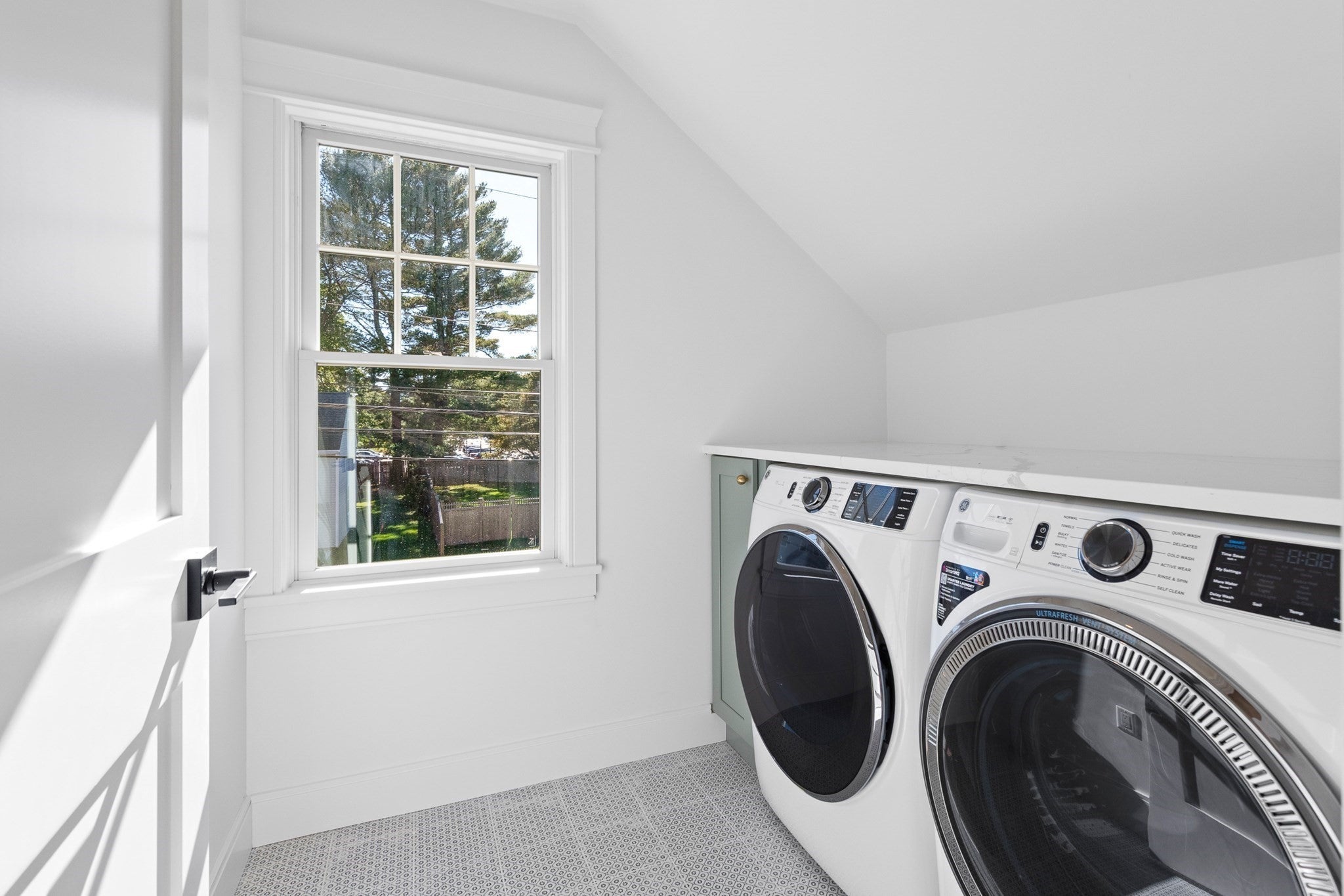 14 Highland Ave, Newburyport, MA, 14 Highland Ave, Newburyport, MA Photo #25