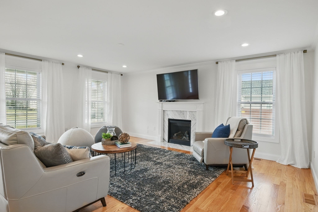 4 Willow Brook Lane