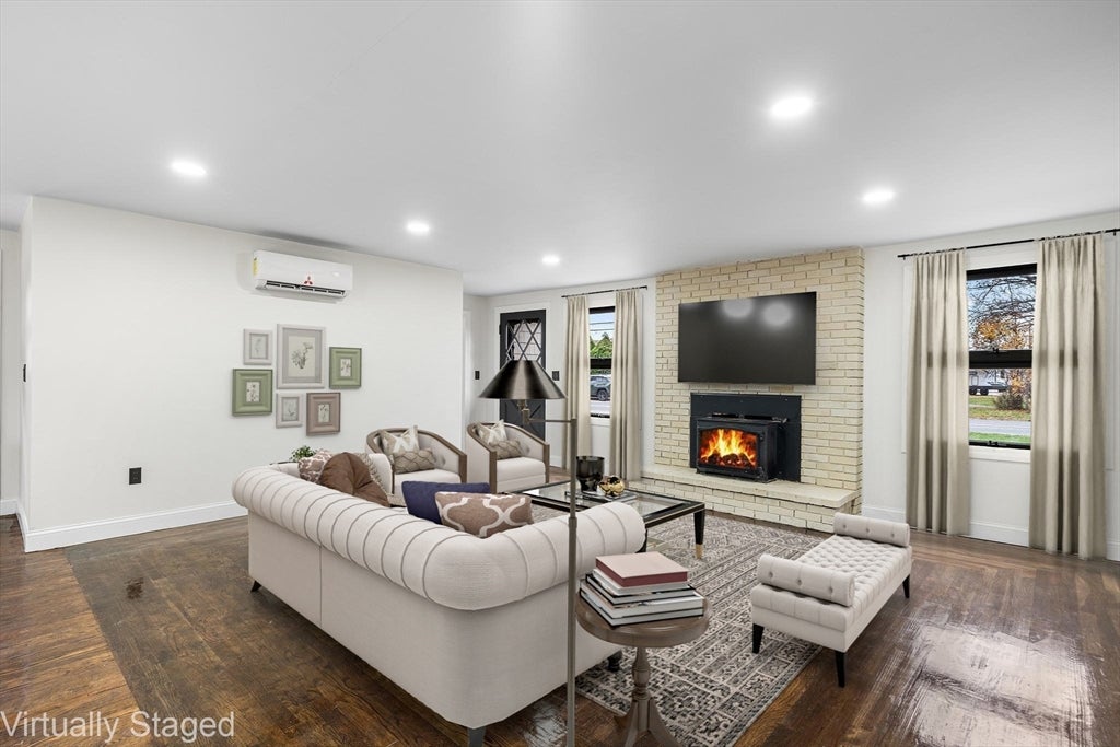 195 Barney Ave