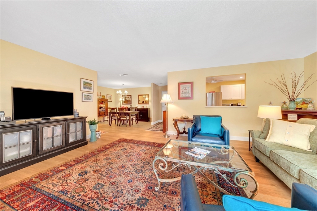 12 Mount Vernon St 27