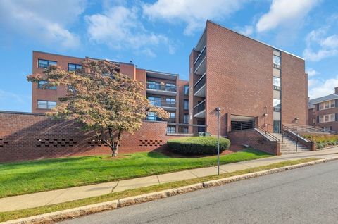 12 Mount Vernon St 27 Melrose MA 02176