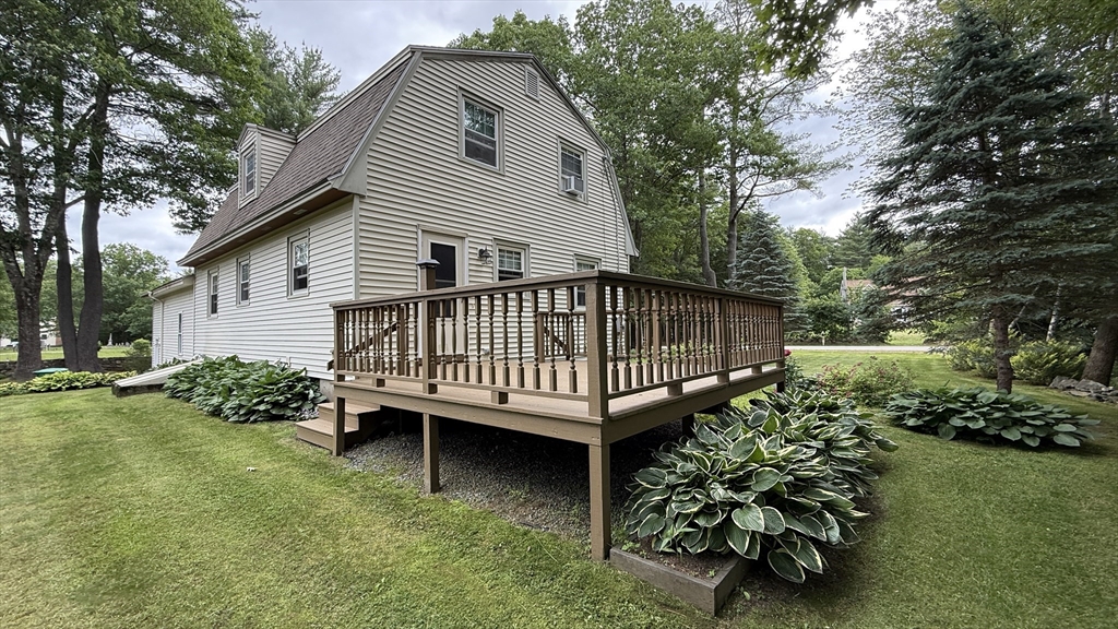 75 Leavitt Road
