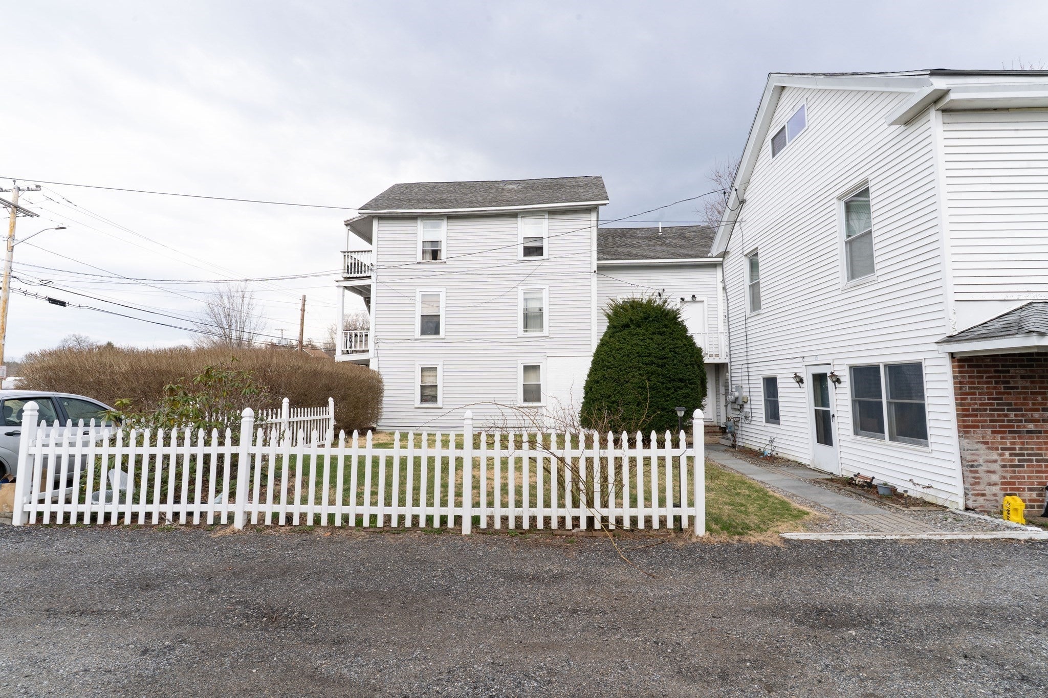 15-17 Central St