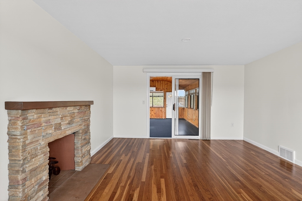 60 Fort Meadow Drive