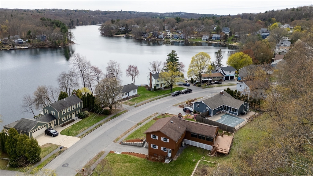 60 Fort Meadow Drive