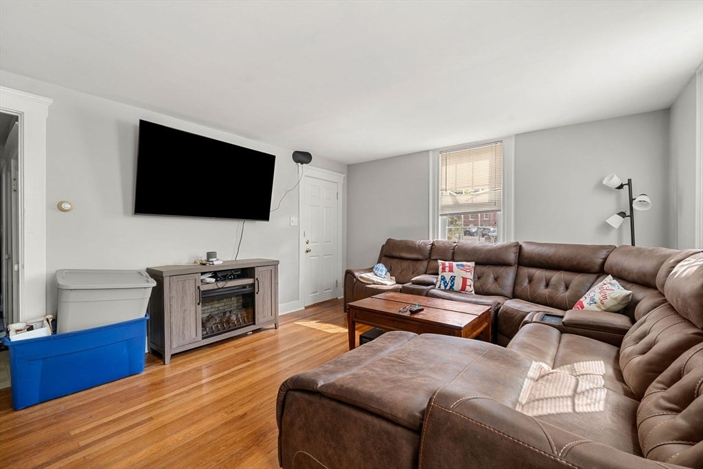 19 Essex St, Beverly, MA Photo #23
