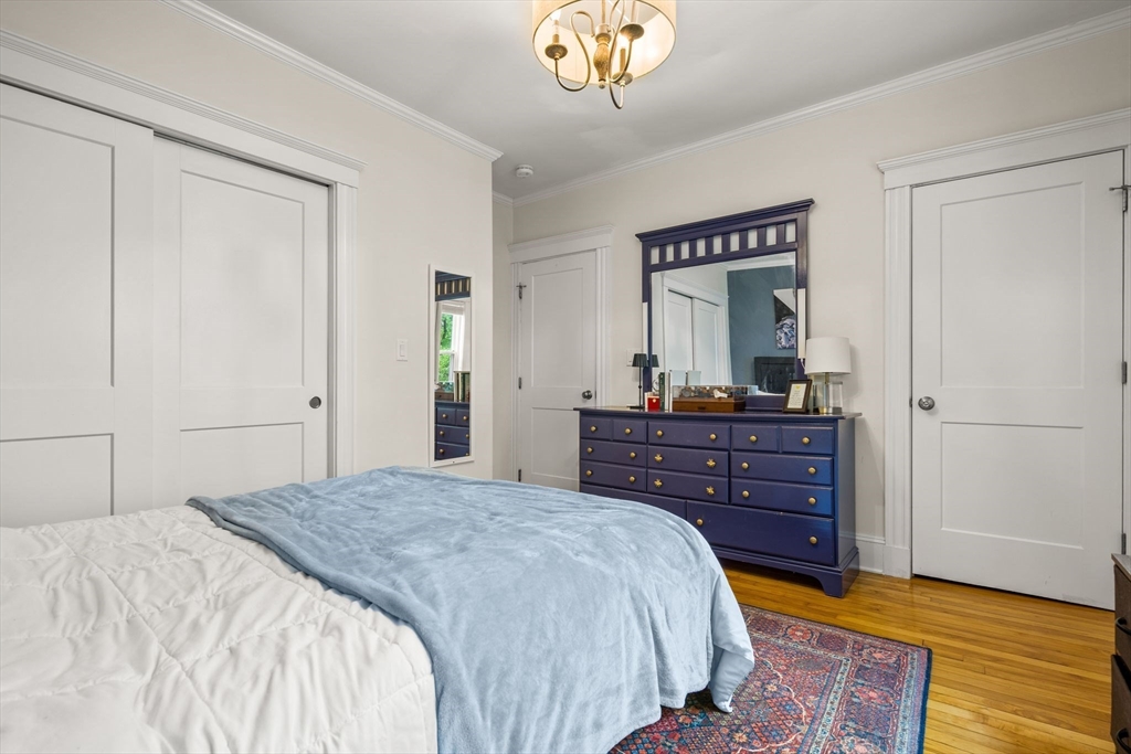 Watertown, Massachusetts 02472, United States, 2 Bedrooms Bedrooms, ,2 BathroomsBathrooms,Residential,Pending,125754