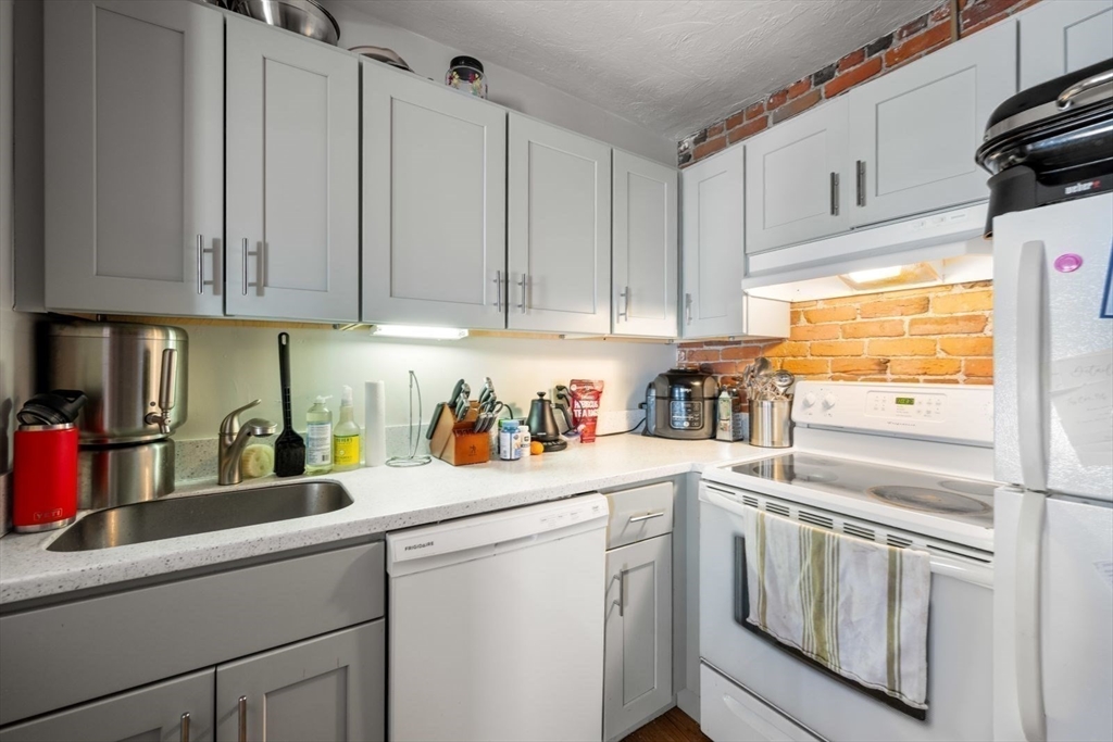 38A Charter Street 7