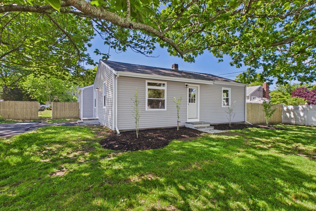 44 Wing Rd